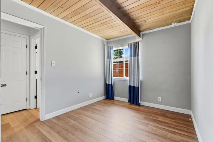 7070 Hanna Street, Gilroy, California 95020