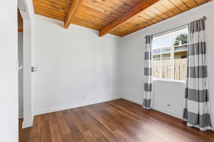 7070 Hanna Street, Gilroy, California 95020