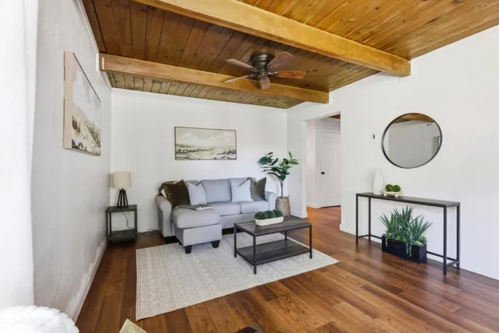 7070 Hanna Street, Gilroy, California 95020