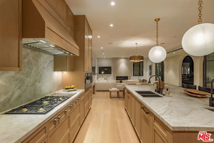 9951 Liebe Drive, Beverly Hills, California 90210