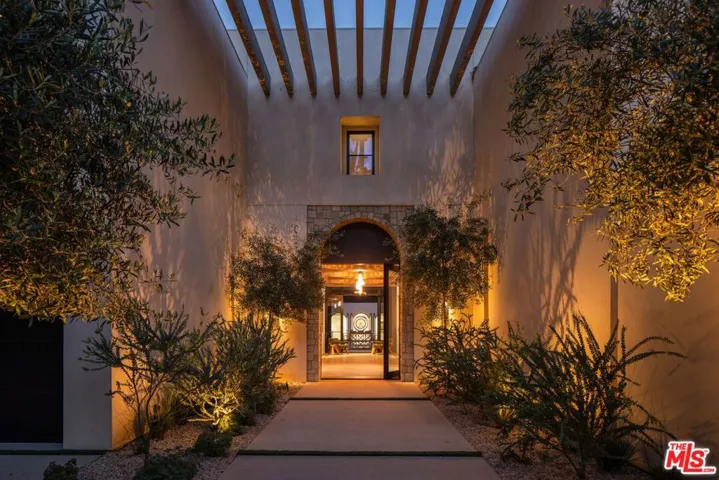 9951 Liebe Drive, Beverly Hills, California 90210