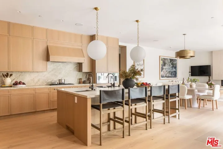 9951 Liebe Drive, Beverly Hills, California 90210