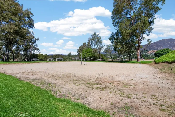 13691 Gavina, Sylmar, California 91342