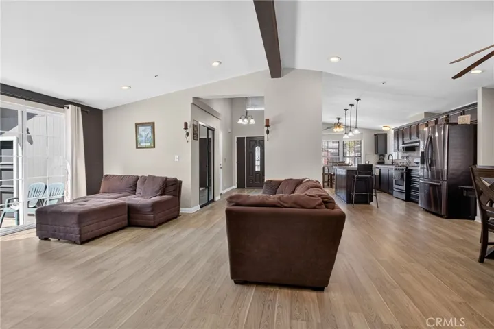 13691 Gavina, Sylmar, California 91342