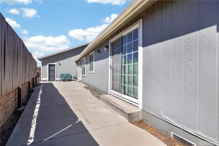13691 Gavina, Sylmar, California 91342