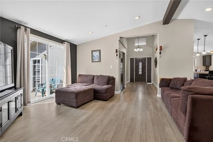 13691 Gavina, Sylmar, California 91342