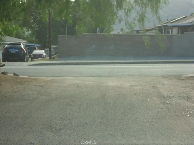 Exit Angie Ln. to Davis St.  Clean, quite area..
