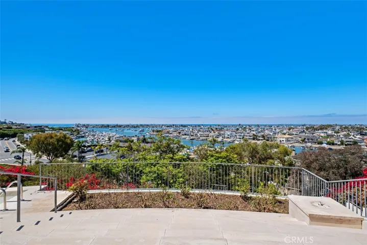 1523 Dolphin, Corona Del Mar, California 92625