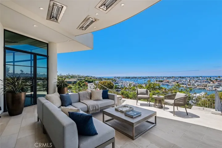 1523 Dolphin, Corona Del Mar, California 92625