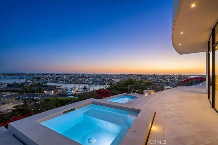 1523 Dolphin, Corona Del Mar, California 92625