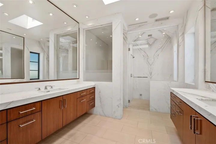 1523 Dolphin, Corona Del Mar, California 92625