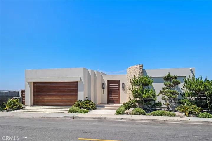 1523 Dolphin, Corona Del Mar, California 92625