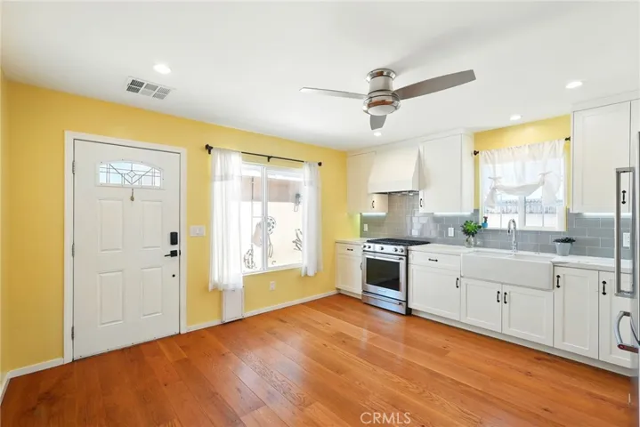 16514 Index, Granada Hills, California 91344