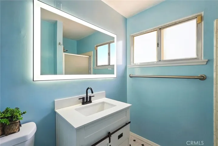 16514 Index, Granada Hills, California 91344