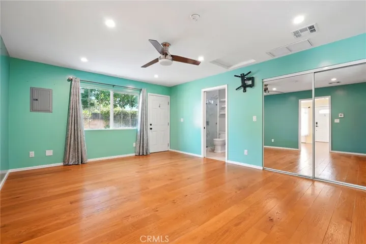 16514 Index, Granada Hills, California 91344