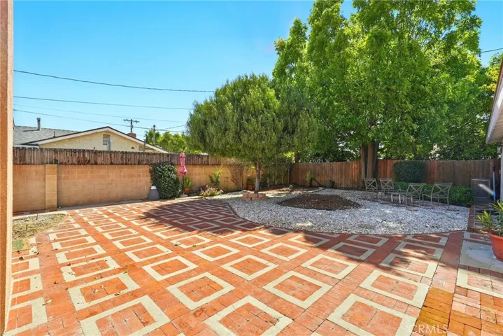 16514 Index, Granada Hills, California 91344