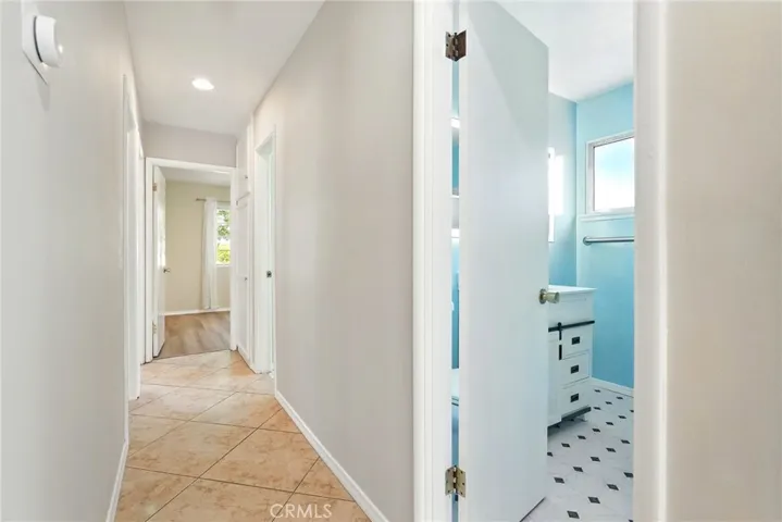 16514 Index, Granada Hills, California 91344