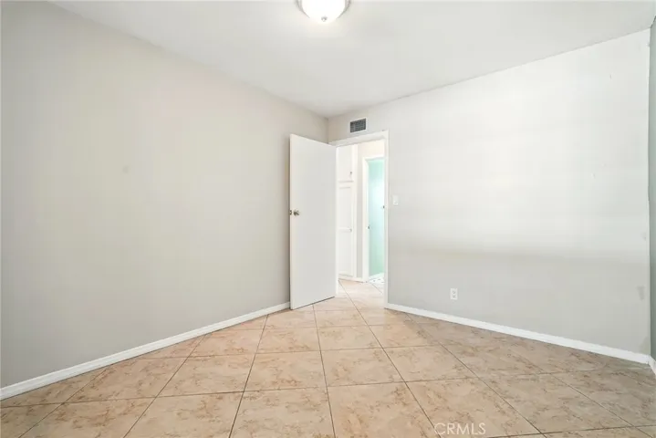 16514 Index, Granada Hills, California 91344