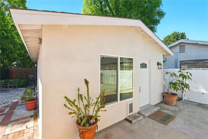 16514 Index, Granada Hills, California 91344