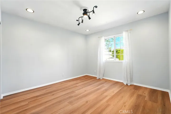 16514 Index, Granada Hills, California 91344