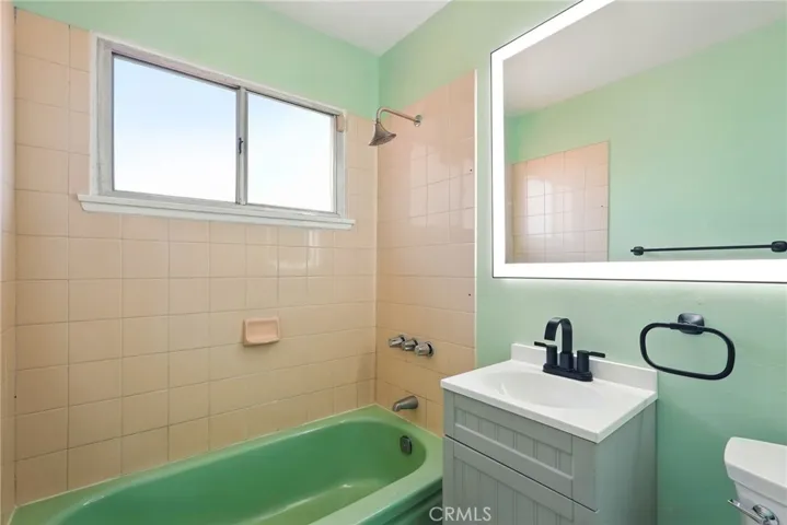 16514 Index, Granada Hills, California 91344