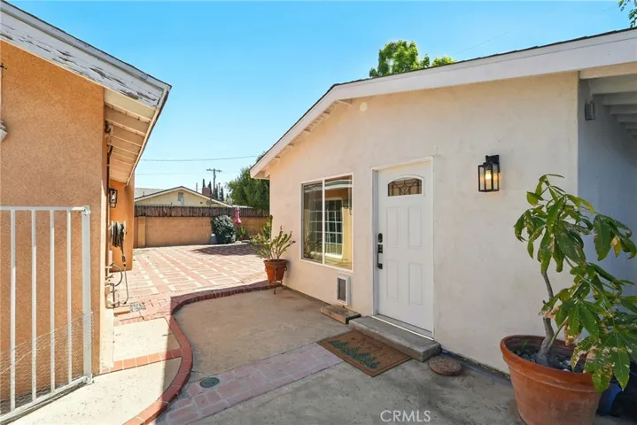 16514 Index, Granada Hills, California 91344