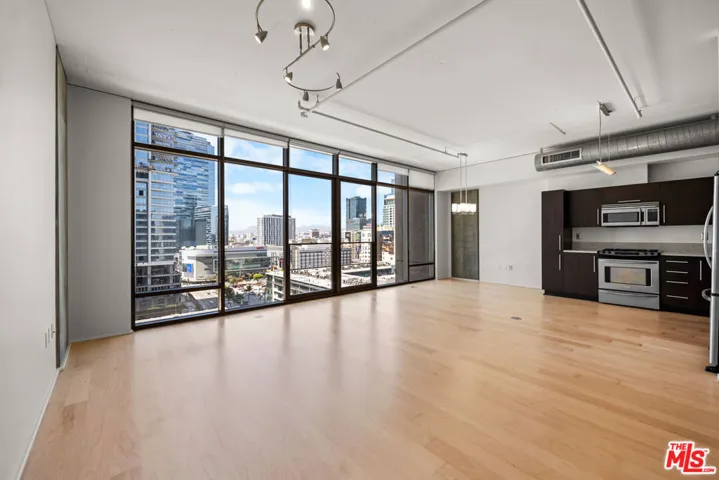 1100 S Hope Street 1410, Los Angeles, California 90015