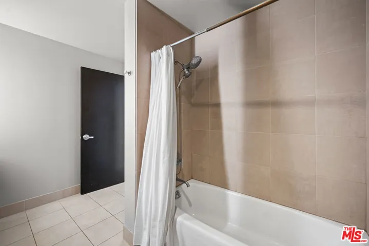 1100 S Hope Street 1410, Los Angeles, California 90015