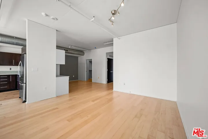 1100 S Hope Street 1410, Los Angeles, California 90015