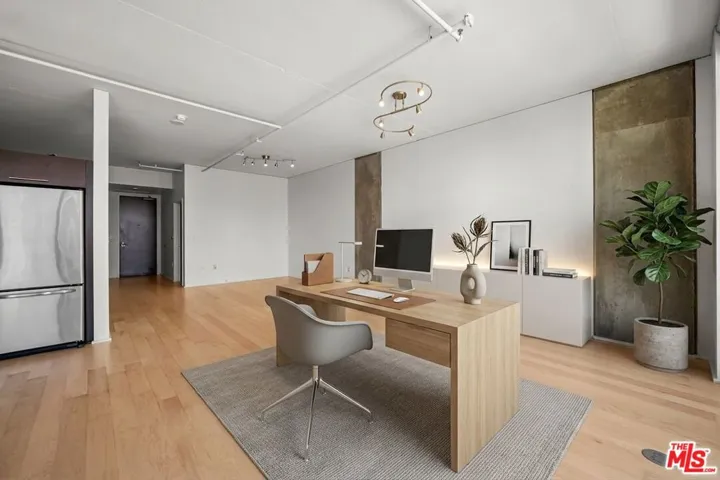 1100 S Hope Street 1410, Los Angeles, California 90015