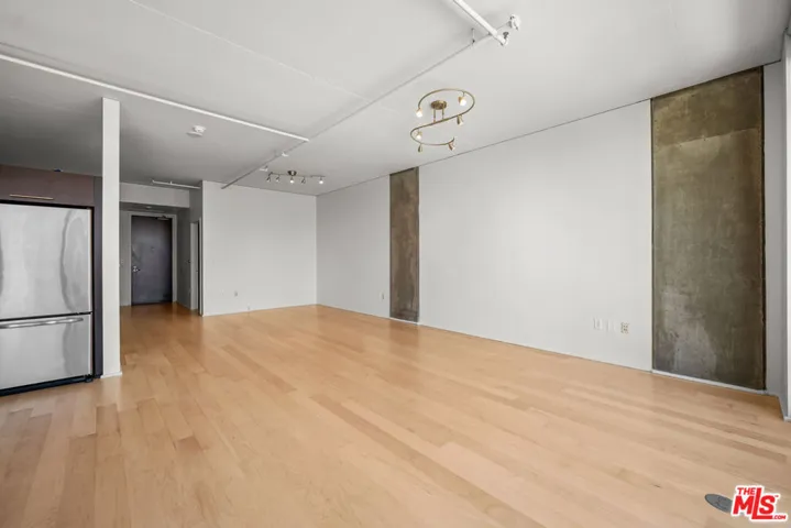 1100 S Hope Street 1410, Los Angeles, California 90015