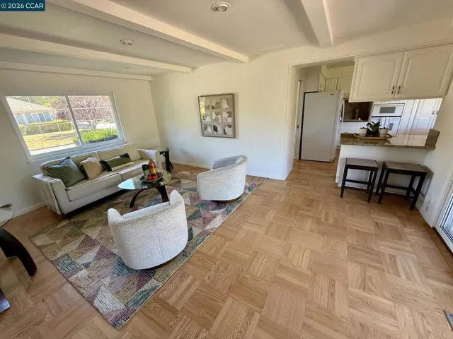 423 Deerfield Dr, Moraga, California 94556