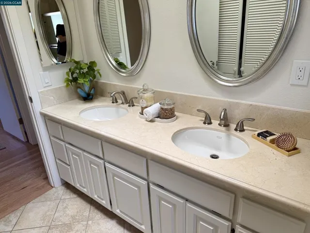 423 Deerfield Dr, Moraga, California 94556