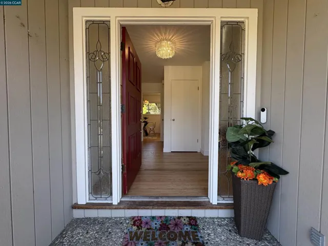 423 Deerfield Dr, Moraga, California 94556