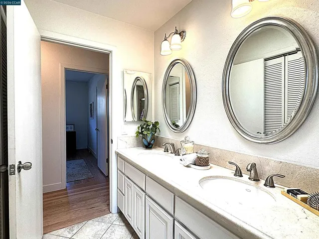 423 Deerfield Dr, Moraga, California 94556