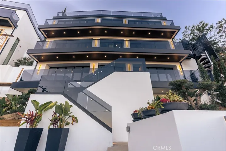 8148 1/2 Gould Avenue, Los Angeles, California 90046