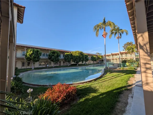 PDL - Office - pond area