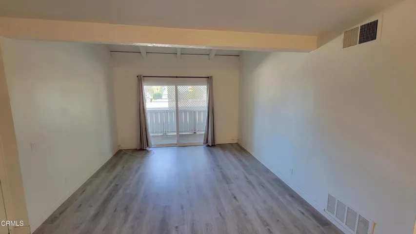 04-Living room