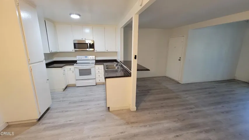03-Kitchen