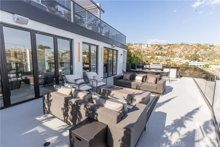 8148 Gould Avenue, Los Angeles, California 90046