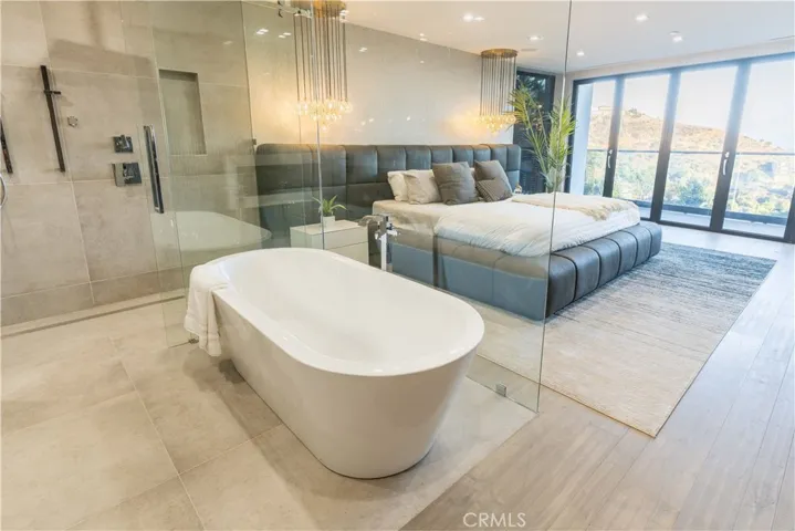 8148 Gould Avenue, Los Angeles, California 90046