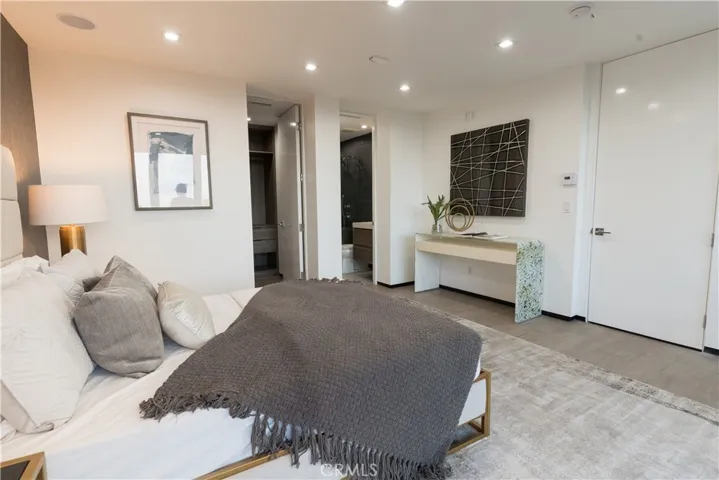 8148 Gould Avenue, Los Angeles, California 90046