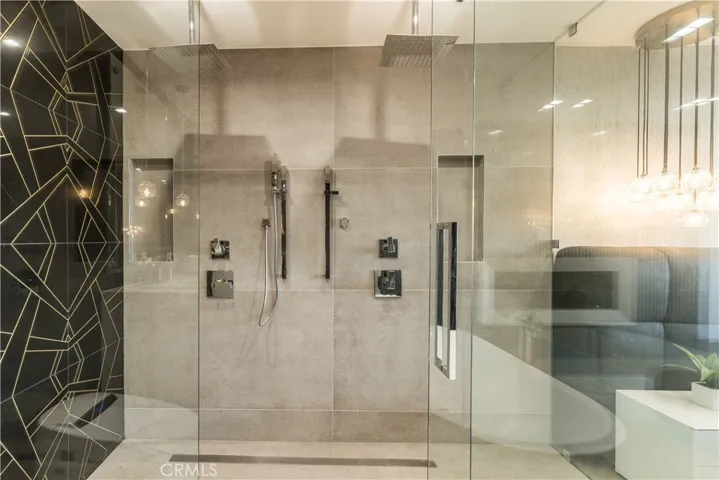 8148 Gould Avenue, Los Angeles, California 90046