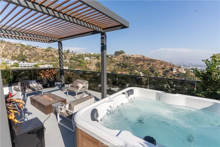 8148 Gould Avenue, Los Angeles, California 90046