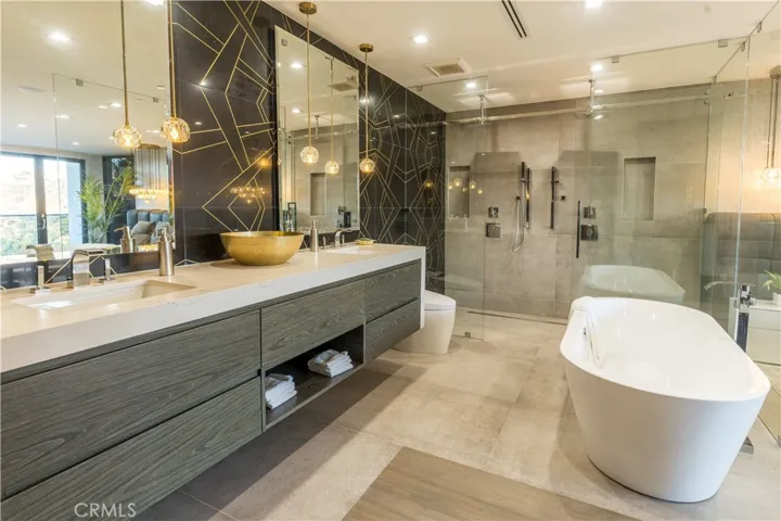 8148 Gould Avenue, Los Angeles, California 90046