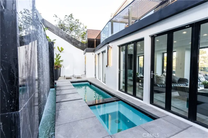 8148 Gould Avenue, Los Angeles, California 90046