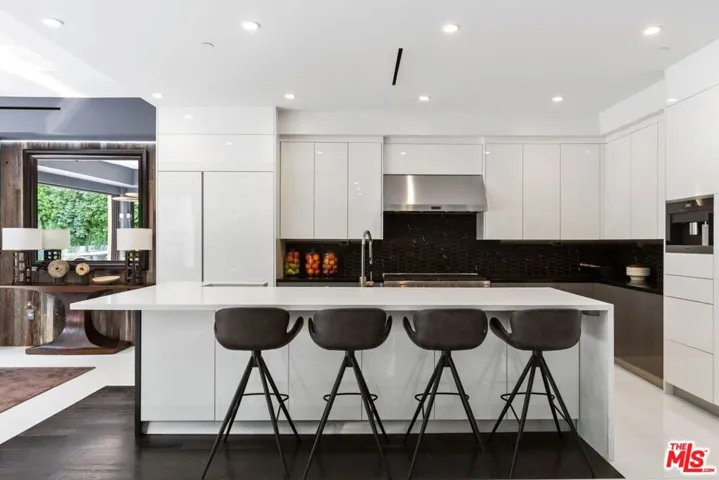 1849 Coldwater Canyon Drive, Beverly Hills, California 90210