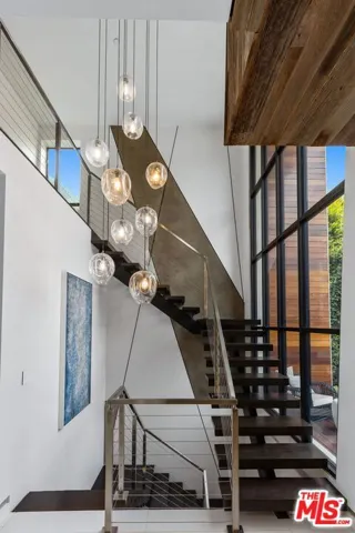 1849 Coldwater Canyon Drive, Beverly Hills, California 90210
