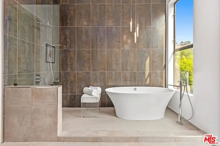 1849 Coldwater Canyon Drive, Beverly Hills, California 90210