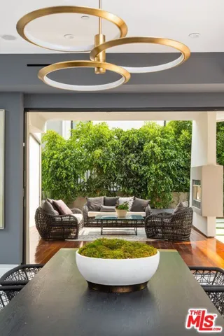 1849 Coldwater Canyon Drive, Beverly Hills, California 90210